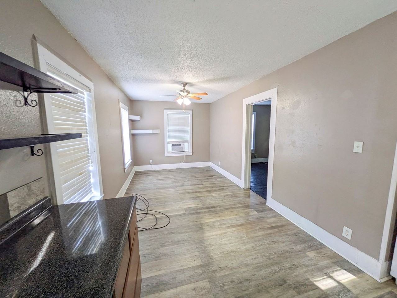 722 Avenue C - Photo 5 of 12