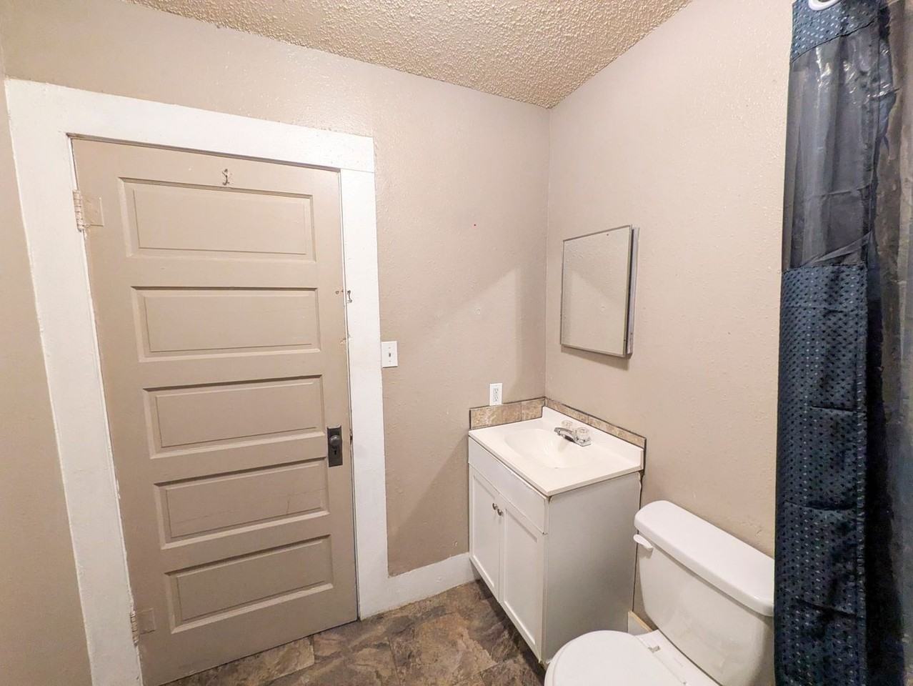722 Avenue C - Photo 7 of 12