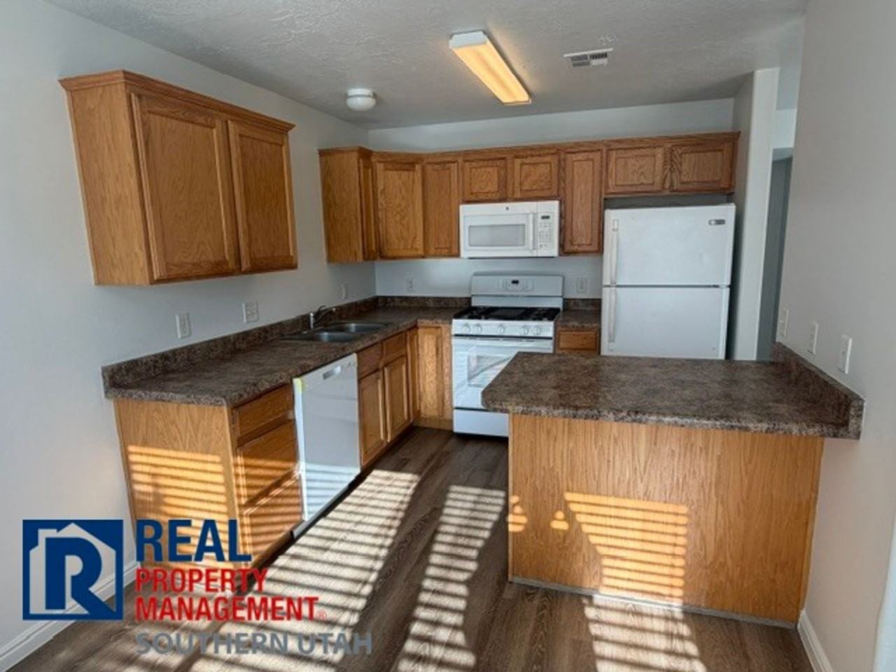 794 N 195 W - Photo 6 of 15