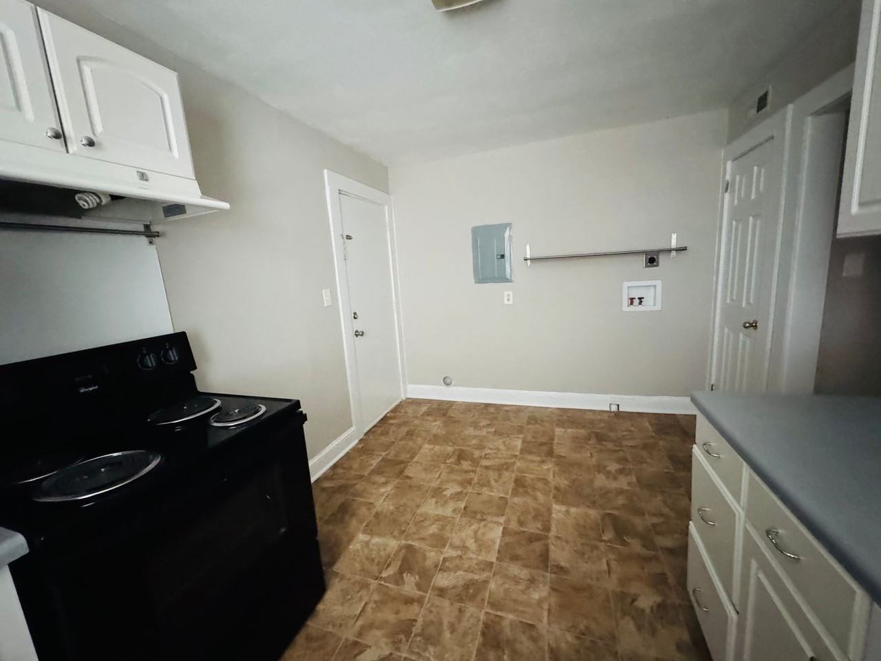 317 West Blvd - Photo 3 of 7