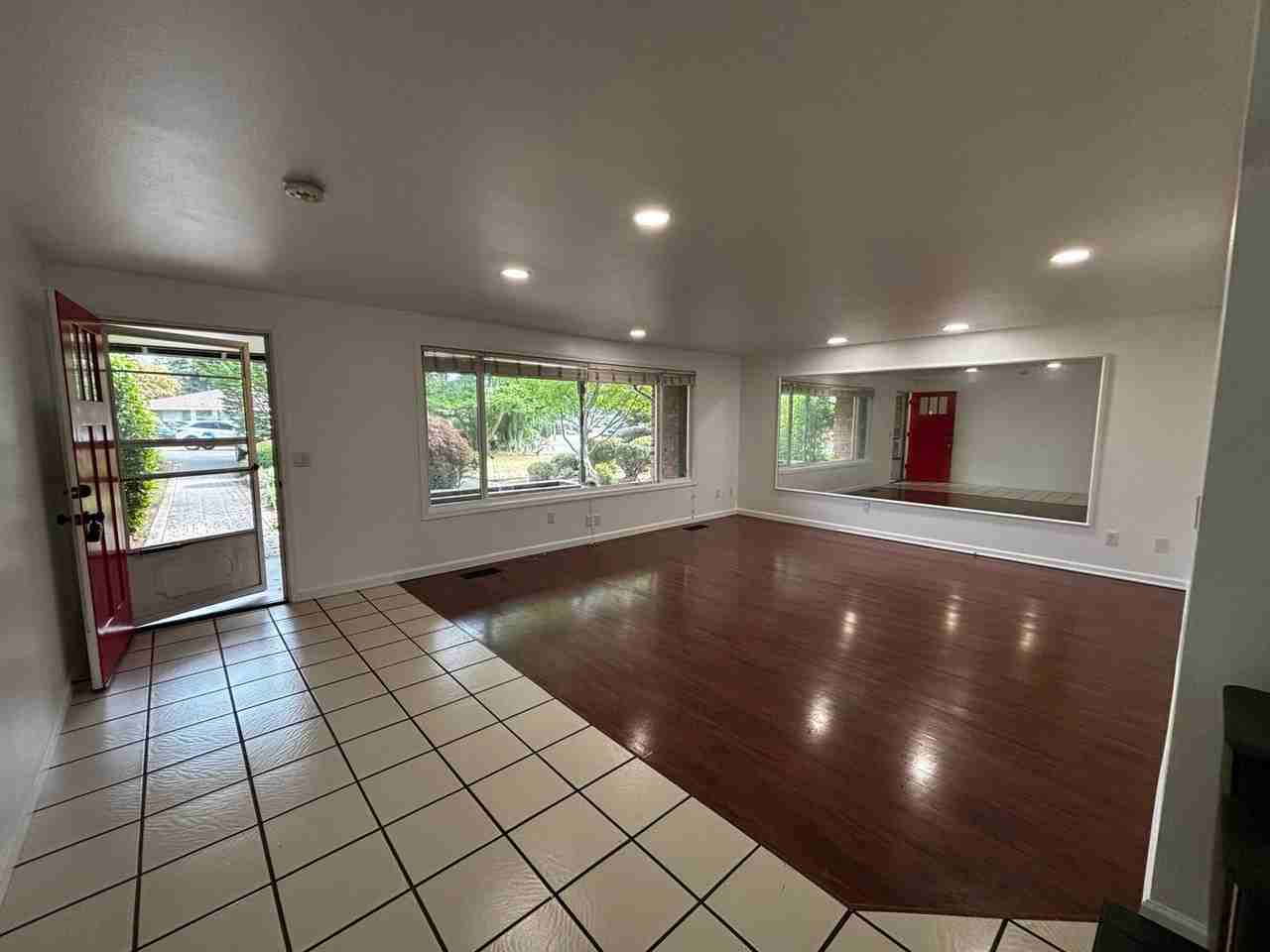 4921 65th St Ne - Photo 5 of 36