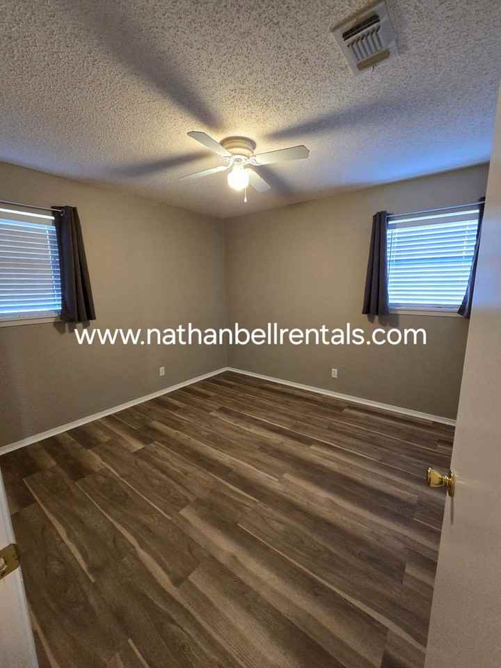 2140 40th St Se - Photo 7 of 13