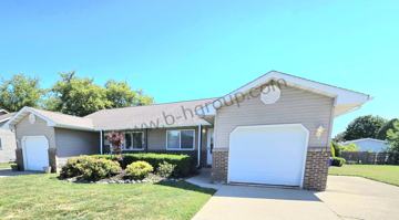 featured image of 8845 17th Ave