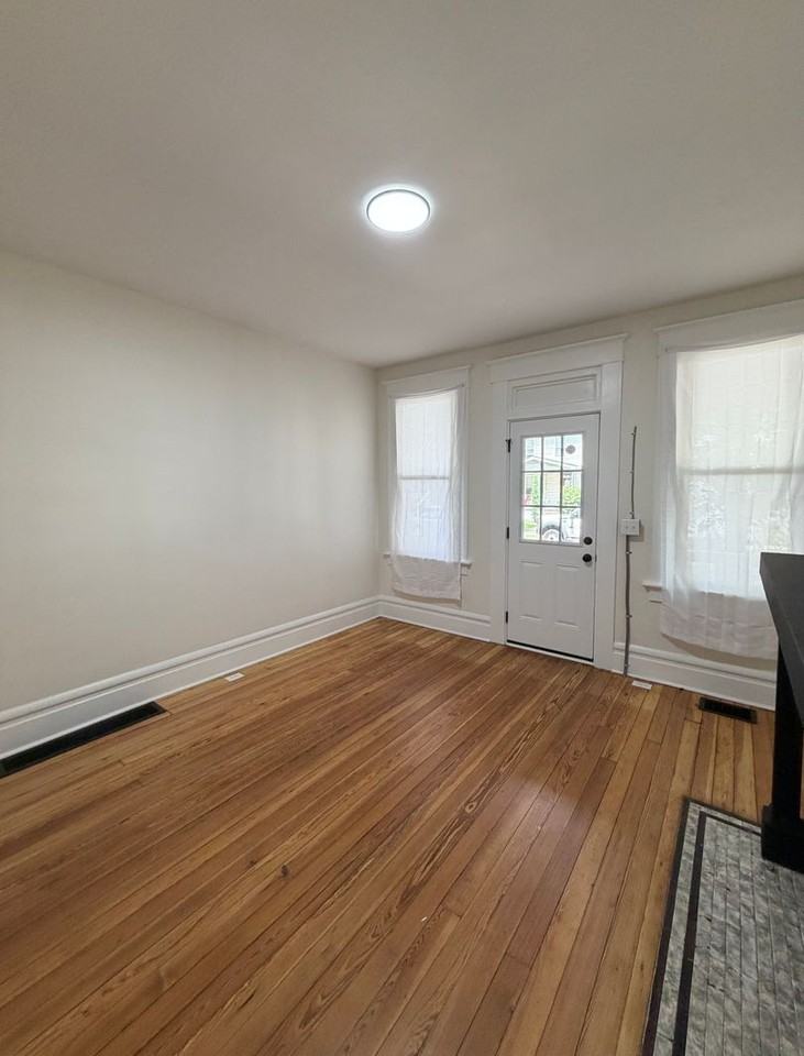 421 Hanford St - Photo 3 of 15