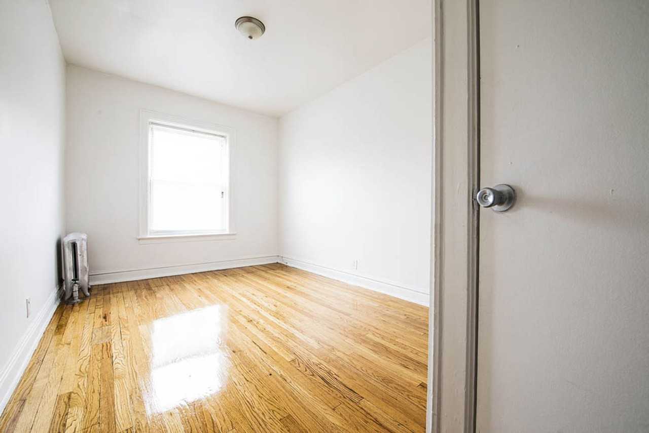 8001 S May - Photo 4 of 25
