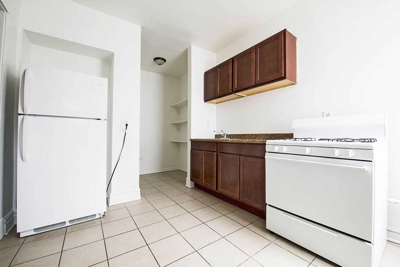 8001 S May - Photo 3 of 24