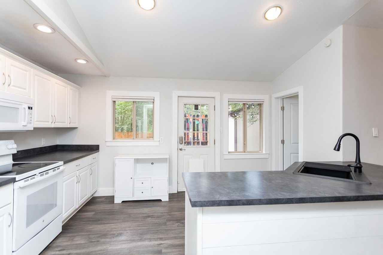 317 Laclede Ave - Photo 6 of 34