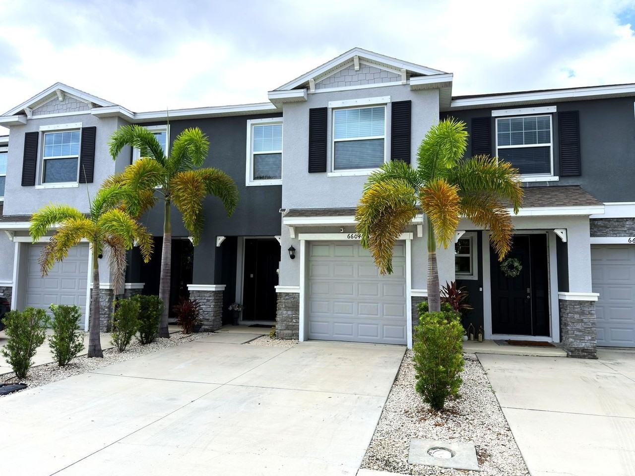 6604 Serenity Fall Ln - Photo 2 of 40