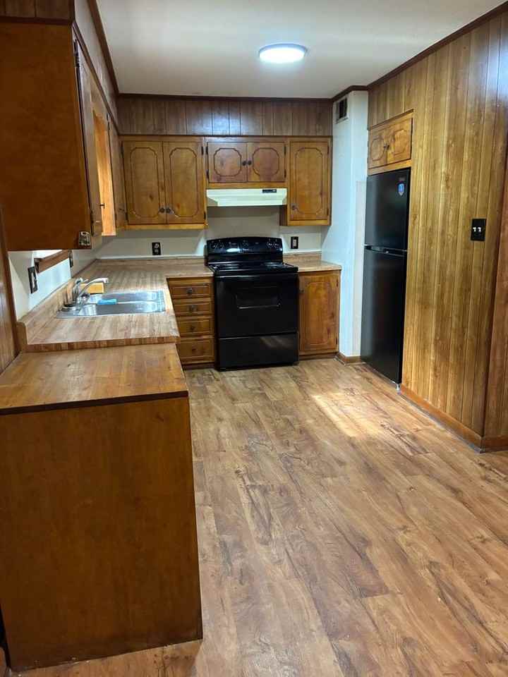 235 Fairview Rd - Photo 3 of 11