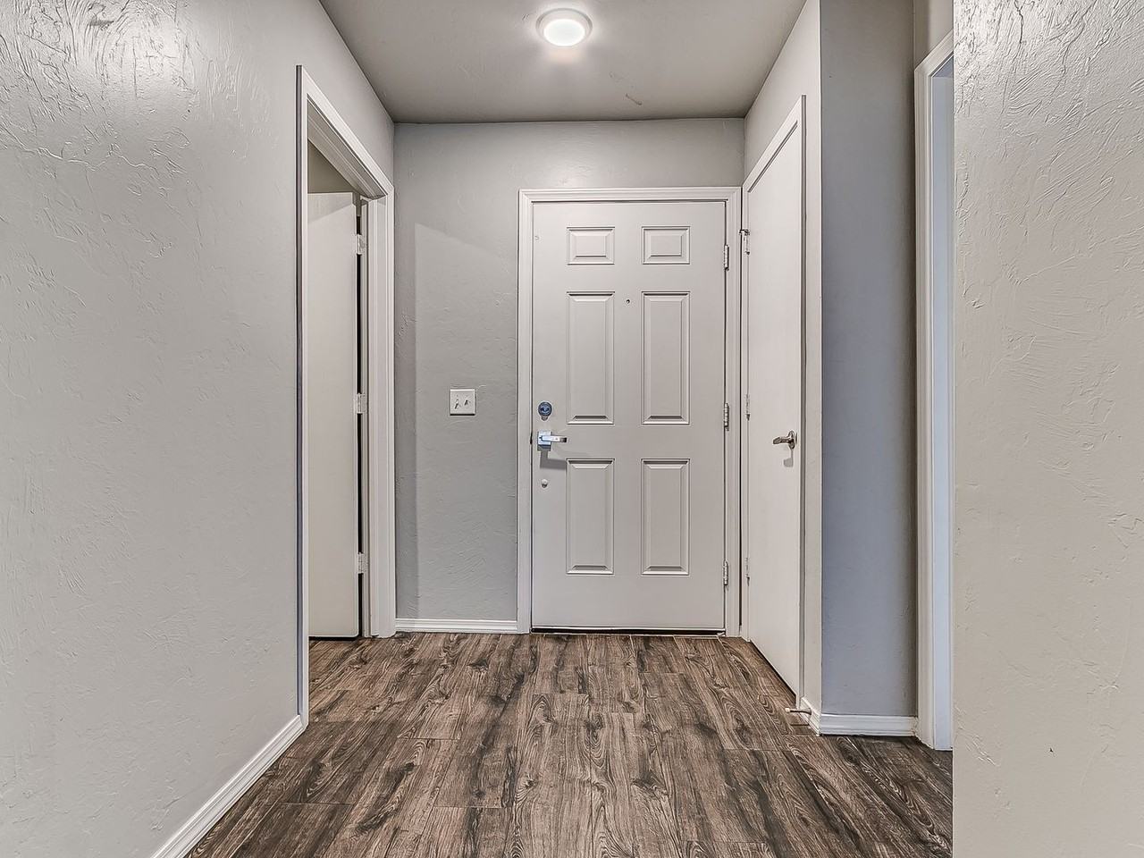 2816 Nw 187th Ter - Photo 2 of 24