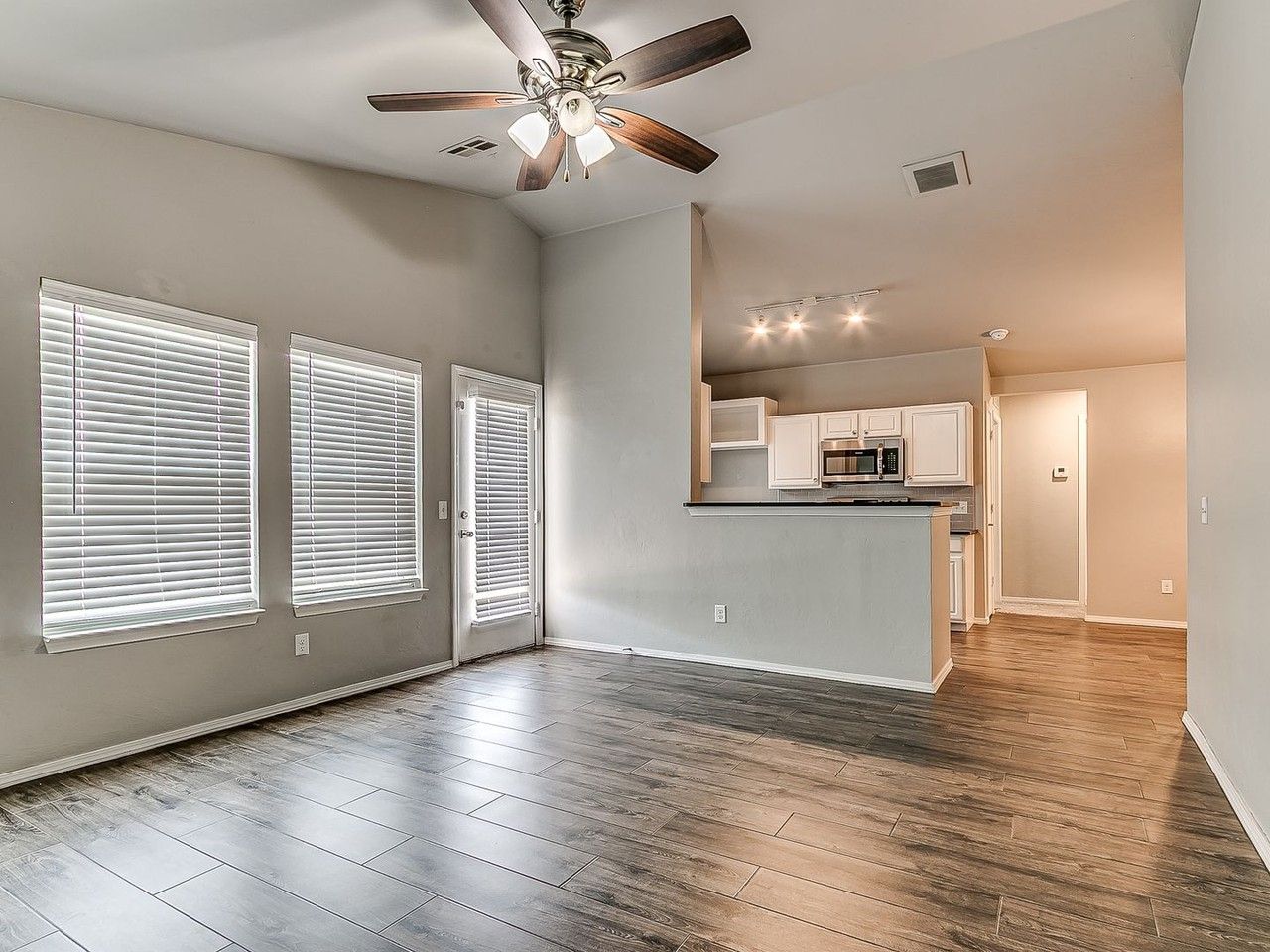 2816 Nw 187th Ter - Photo 3 of 24