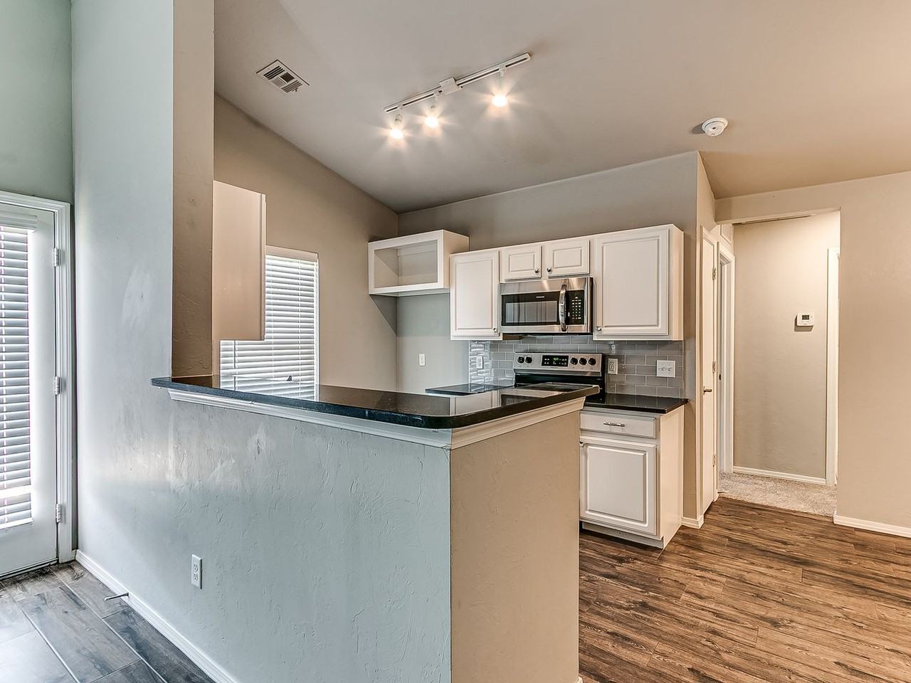 2816 Nw 187th Ter - Photo 5 of 24