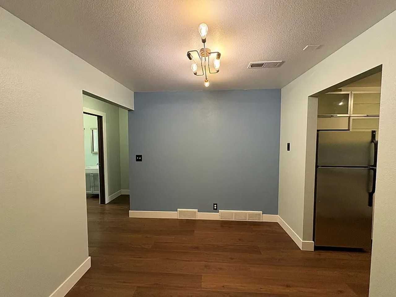 2416 S Elizabeth St #5 - Photo 4 of 23