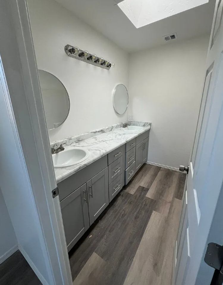 1621 N Center St #2 - Photo 6 of 11