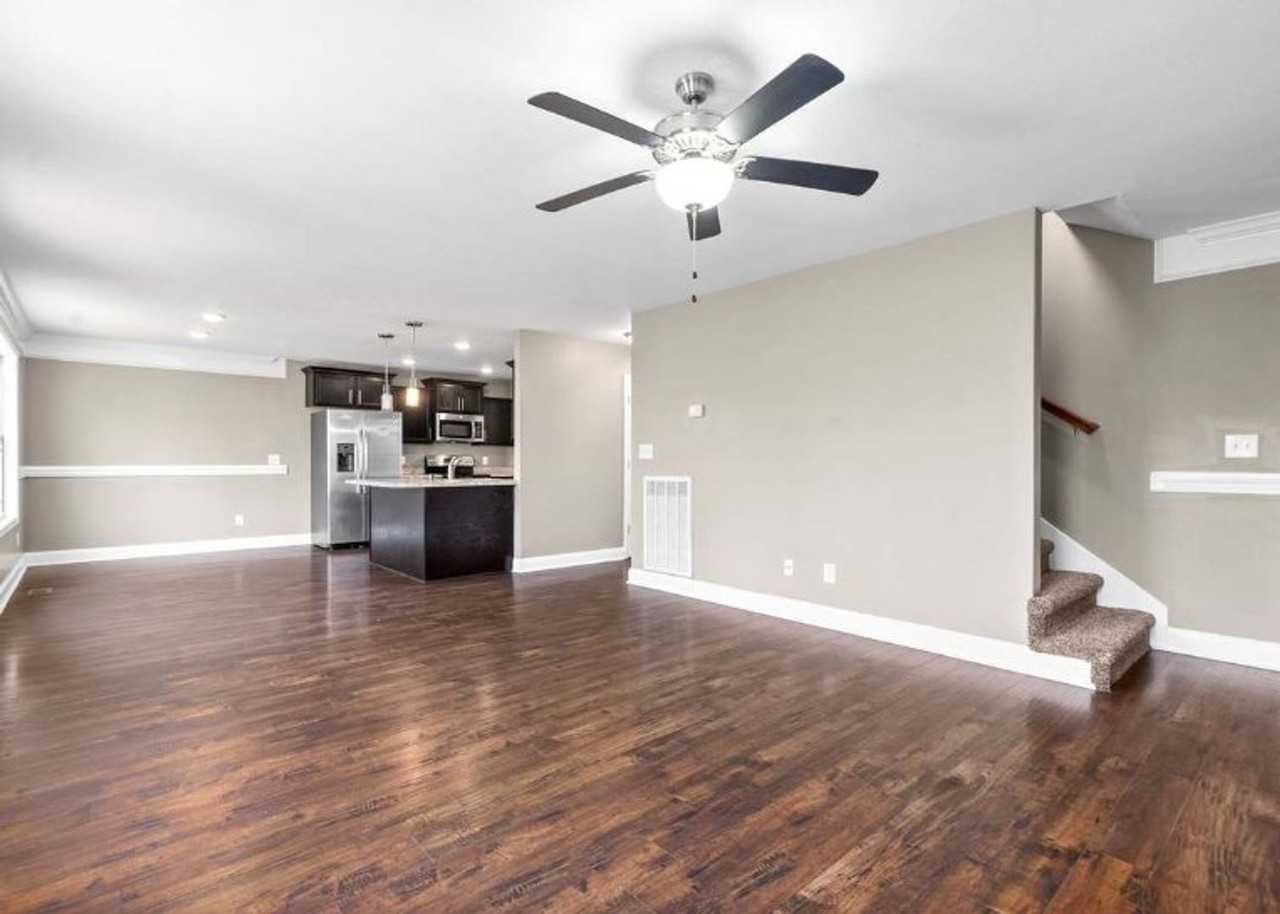 1103 Medallion Ct - Photo 4 of 16
