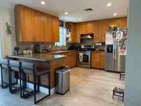 1520 Ne 35th St - Photo 1 of 1