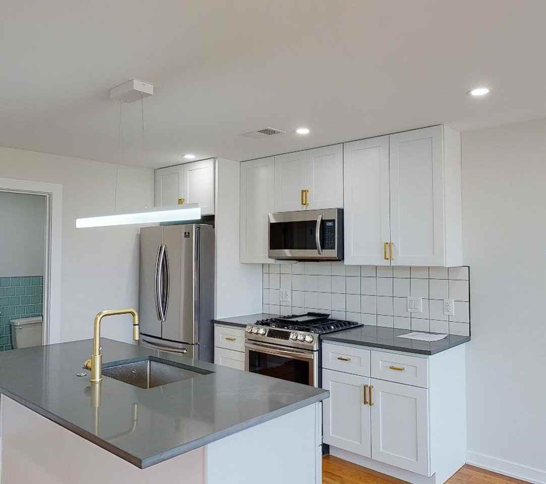 2636 Belgrade St, - Photo 2 of 26