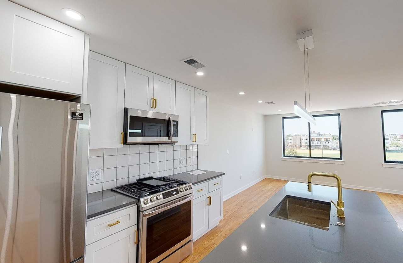 2636 Belgrade St, - Photo 3 of 26