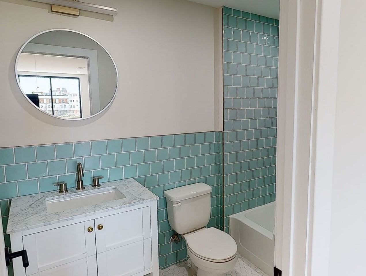 2636 Belgrade St, - Photo 4 of 26