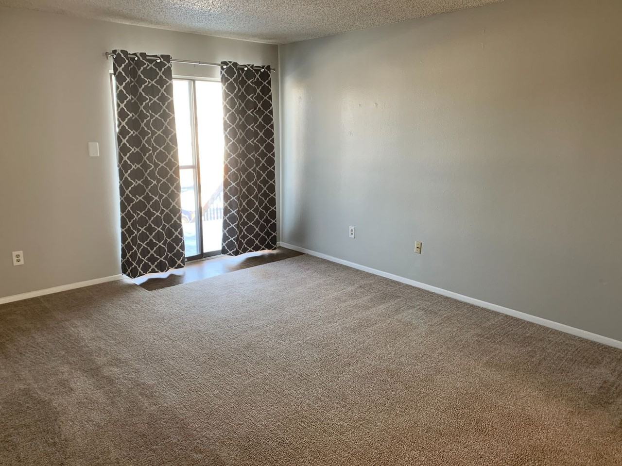 Regency Apartments 4705 - Photo 4 of 8