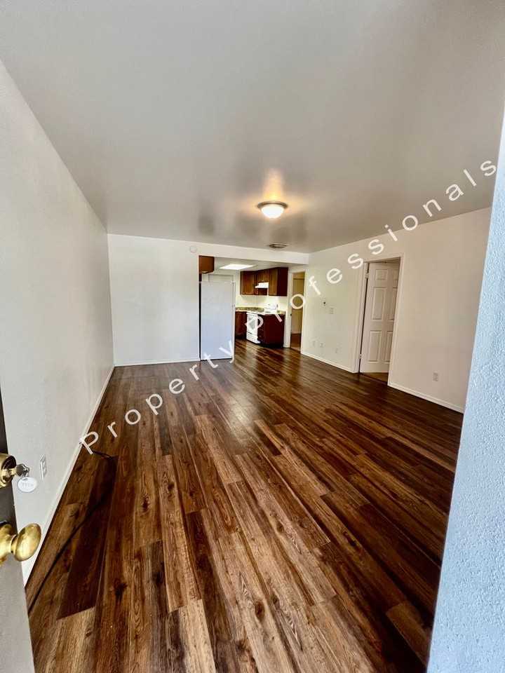 777 Main St - Photo 7 of 16