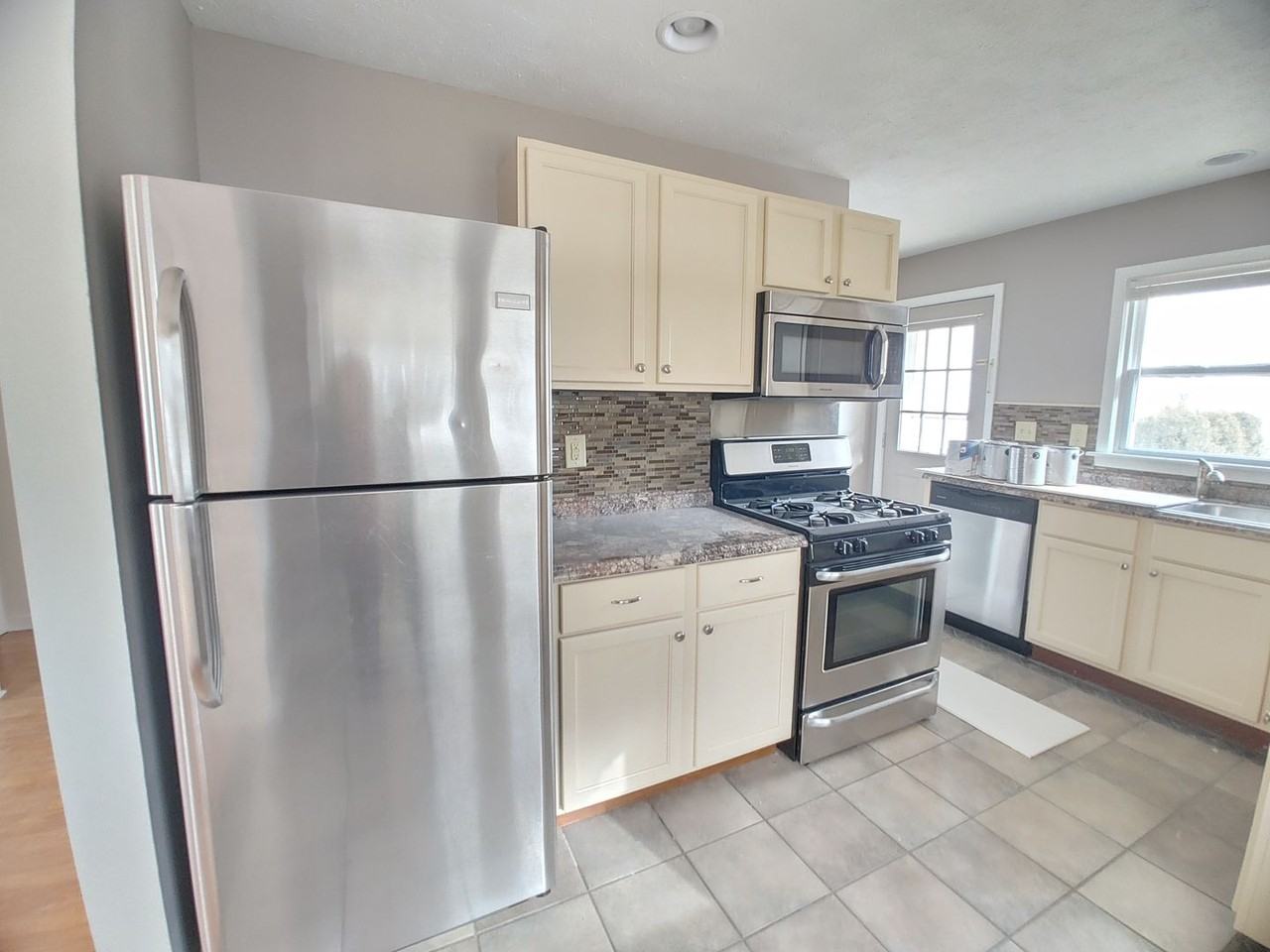 812 Osage St - Photo 4 of 13