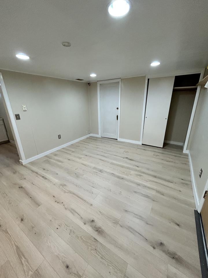 1039 1/2 N 25th St - Photo 2 of 5
