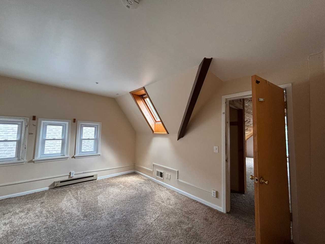 27 Vick Park B - Photo 7 of 24