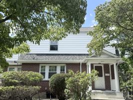 featured image of 1639 Washington St