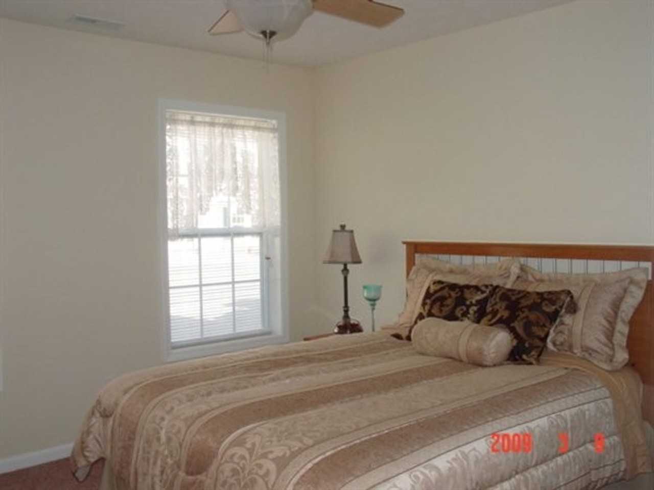 106 Stadiem Dr - Photo 7 of 9