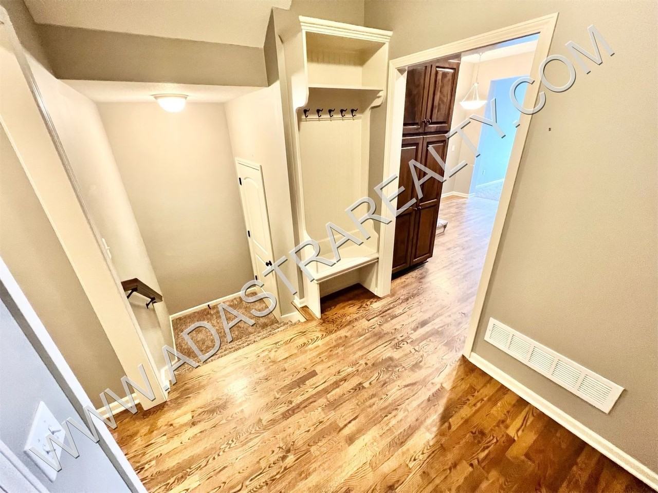 21840 W 123rd Ter - Photo 3 of 26