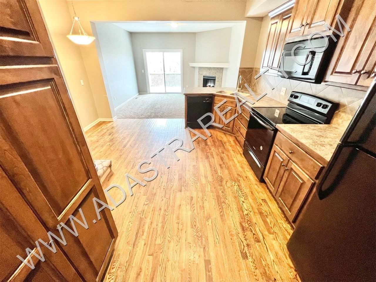 21840 W 123rd Ter - Photo 4 of 26