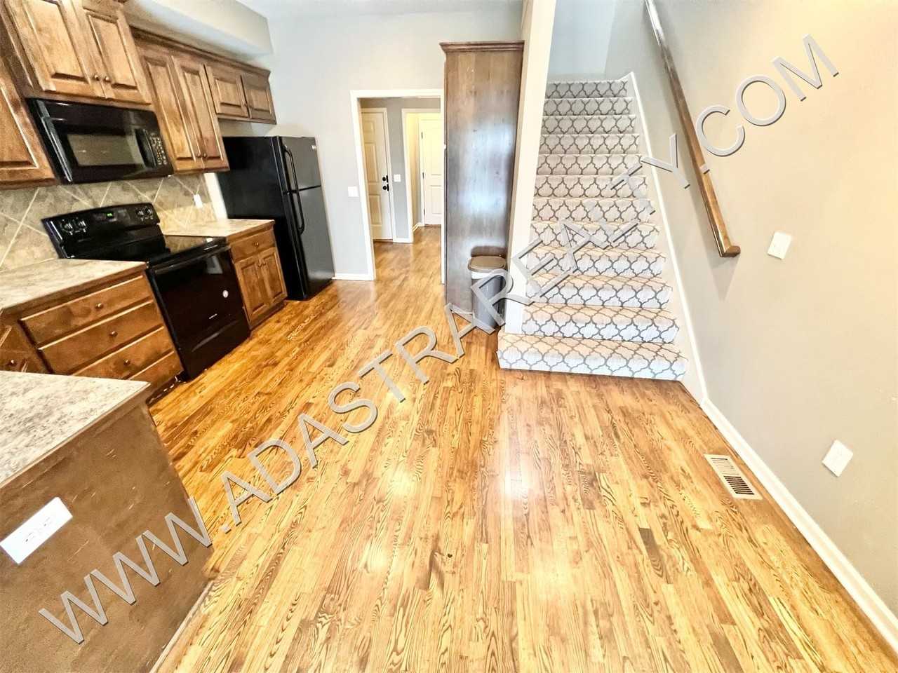 21840 W 123rd Ter - Photo 6 of 26