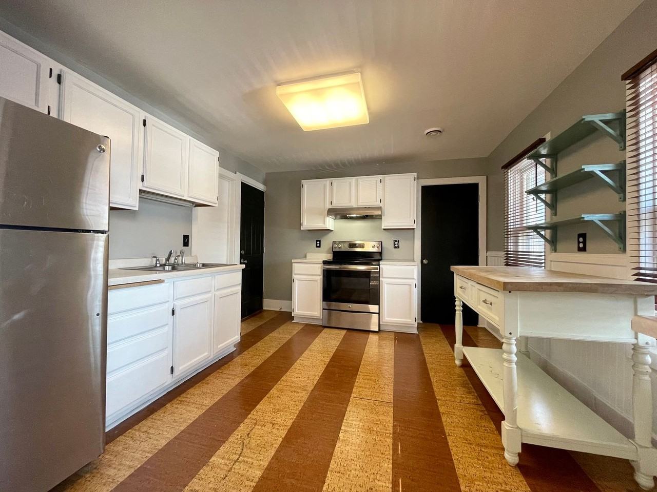 2121 11th Ave S - Photo 2 of 12