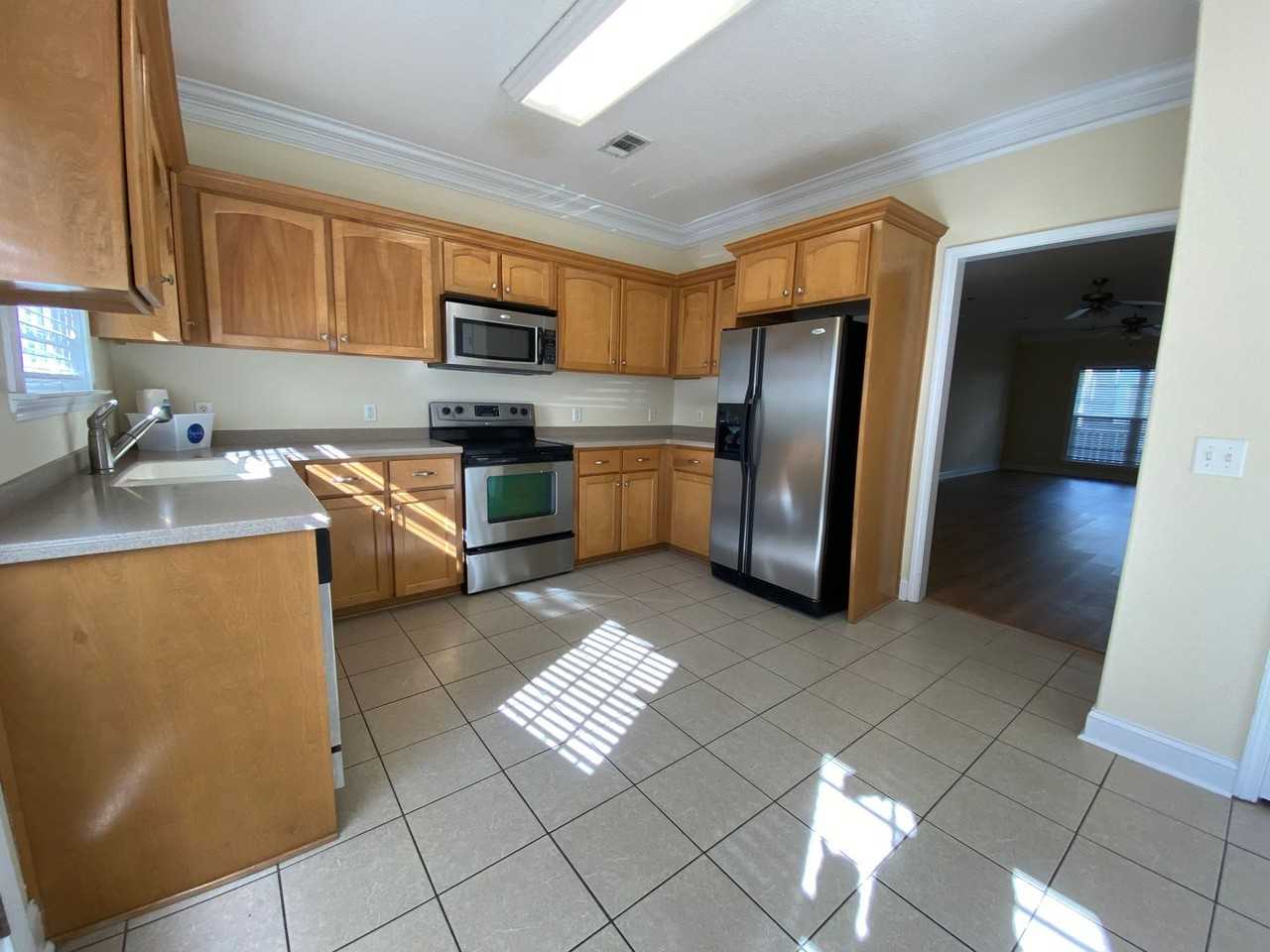 502D Bradwell St - Photo 5 of 16