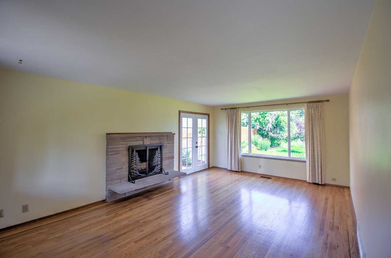 1636 Conger Ave Nw - Photo 5 of 23