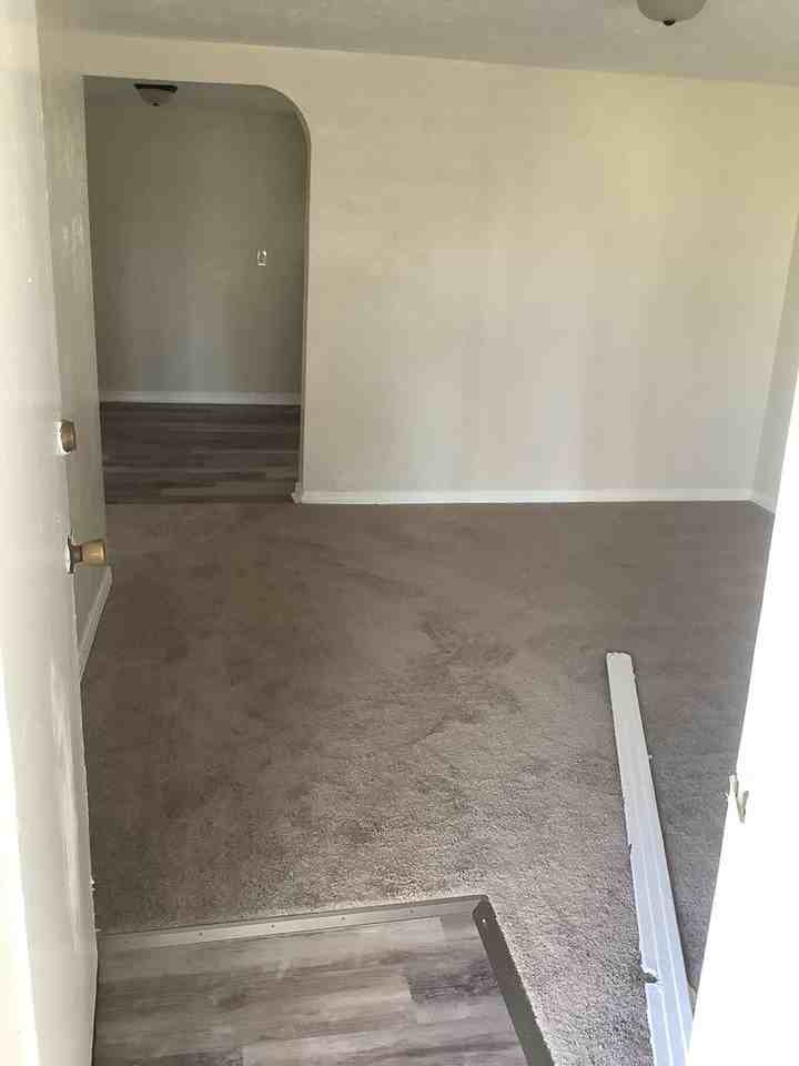 2720 Vermont Ave - Photo 4 of 5