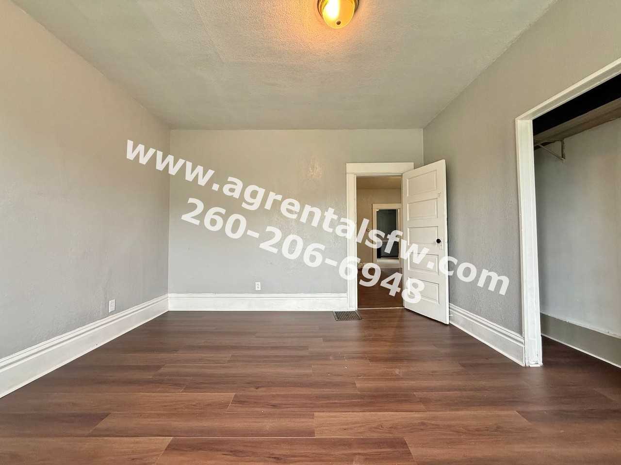 825 Eckart St - Photo 5 of 13