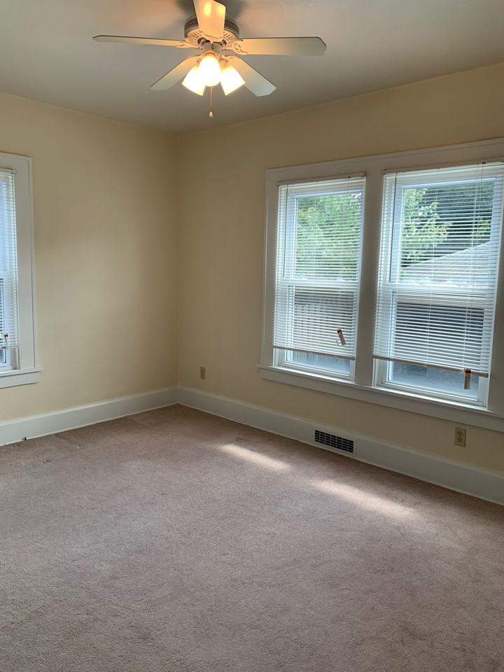 207 E Broadway Ave - Photo 5 of 20