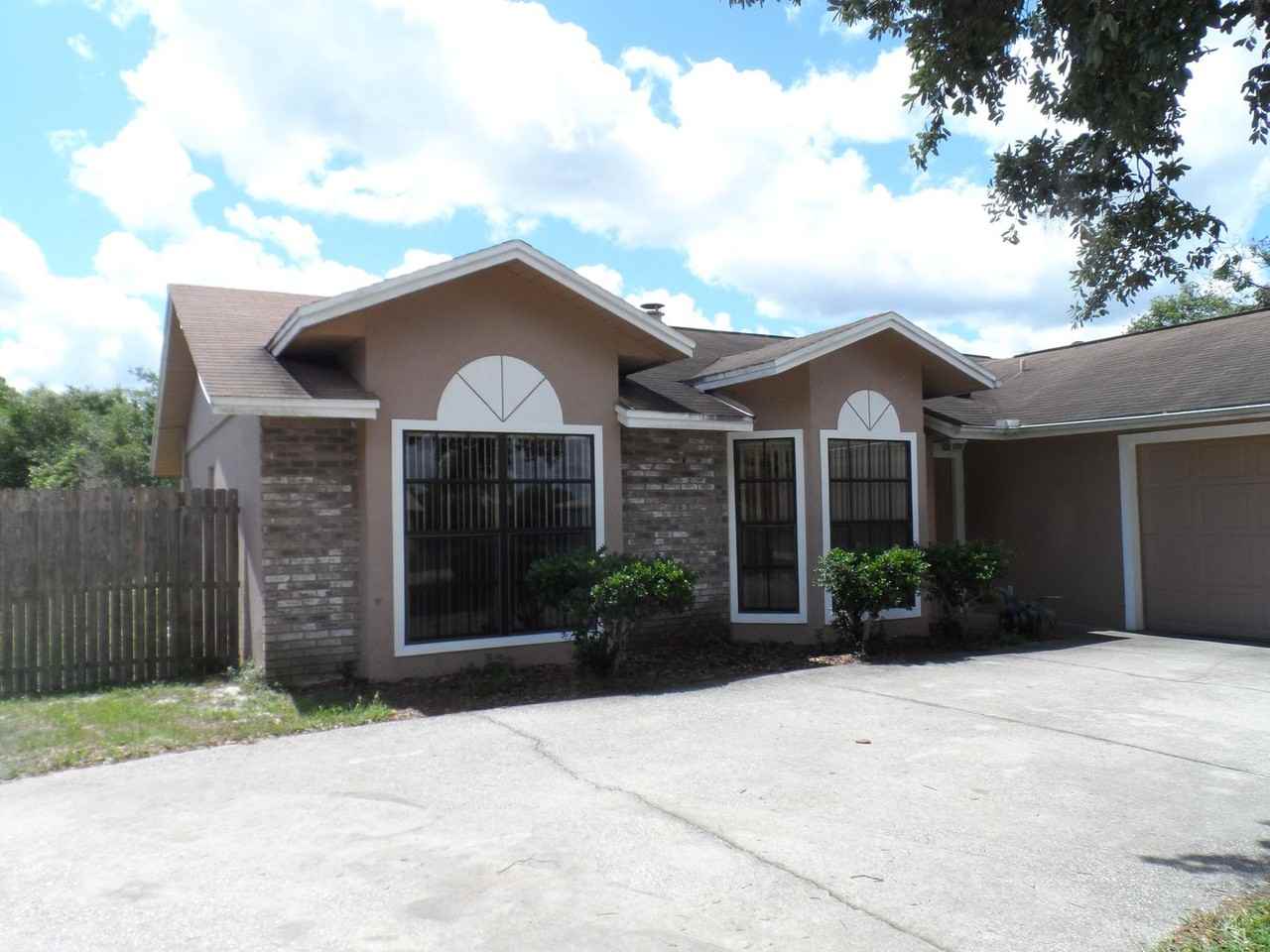 1820 Corolla Ct - Photo 2 of 26