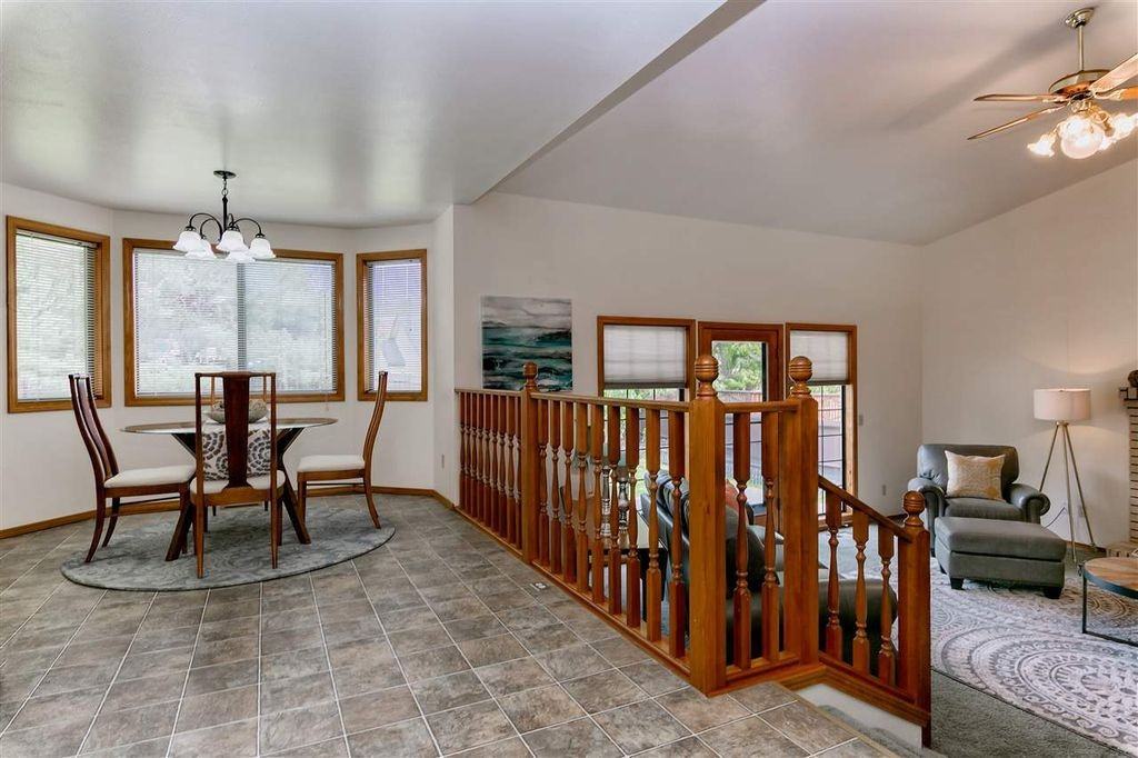 3177 E Stone Point Dr - Photo 5 of 18