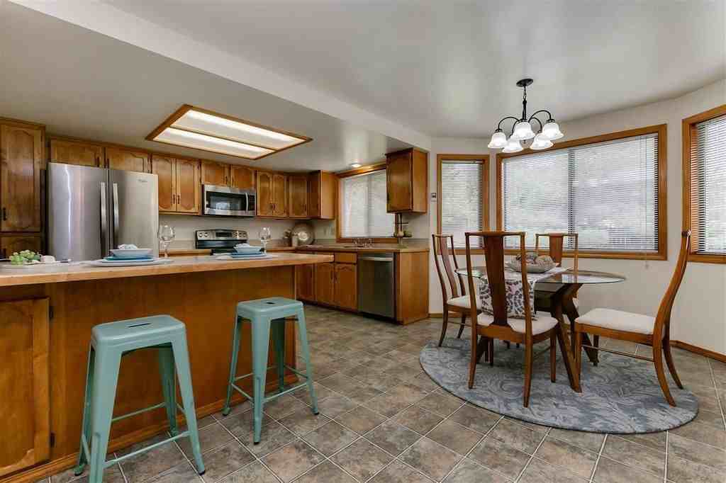 3177 E Stone Point Dr - Photo 6 of 18