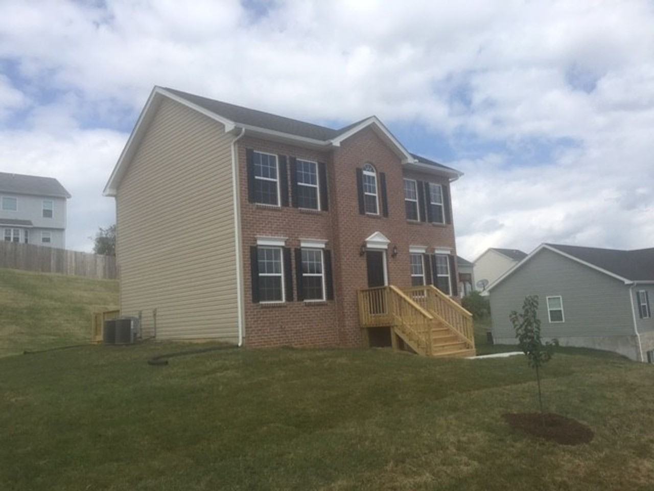 1475 Kensington Way - Photo 6 of 10