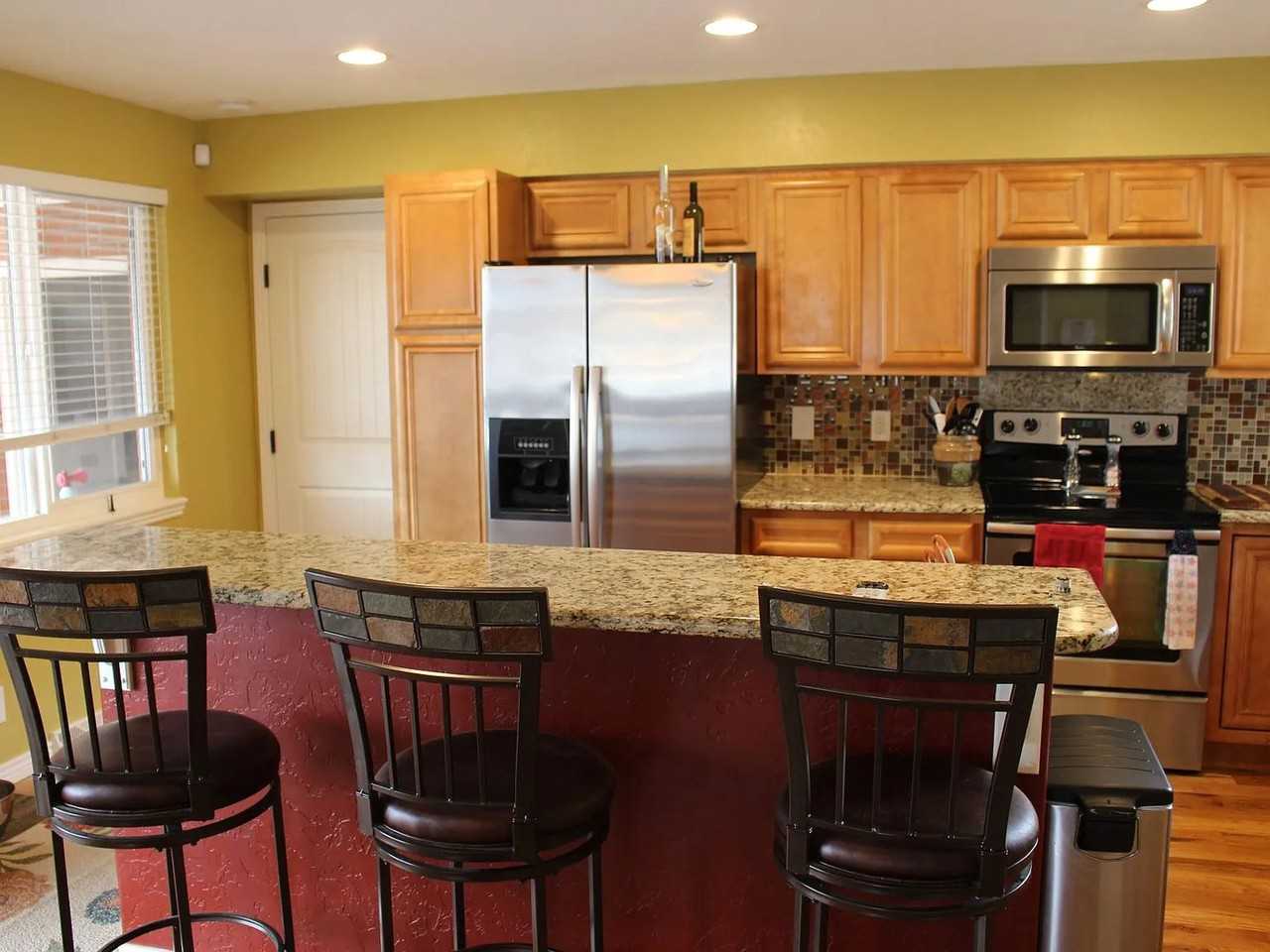 2787 S Benton St - Photo 7 of 45