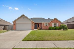 featured image of 1166 S Blue Willow Ave