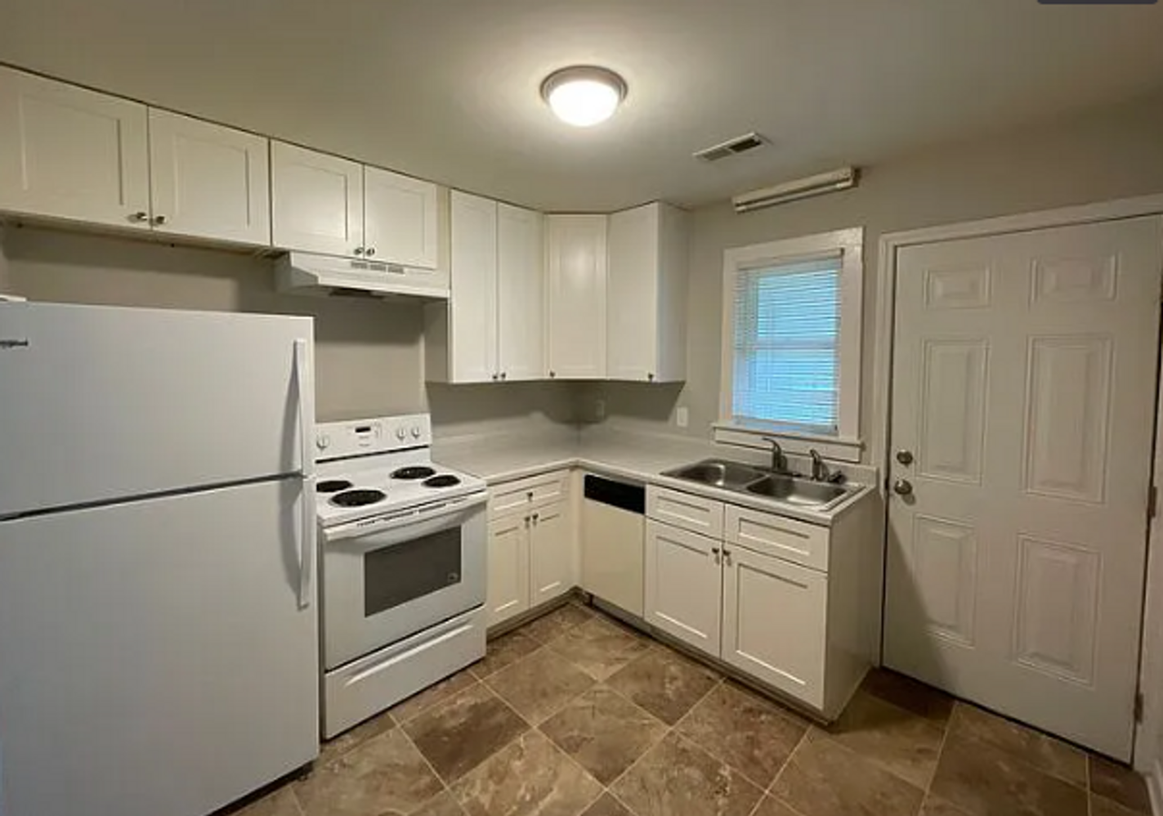 4201 Rutgers Ave - Photo 4 of 7