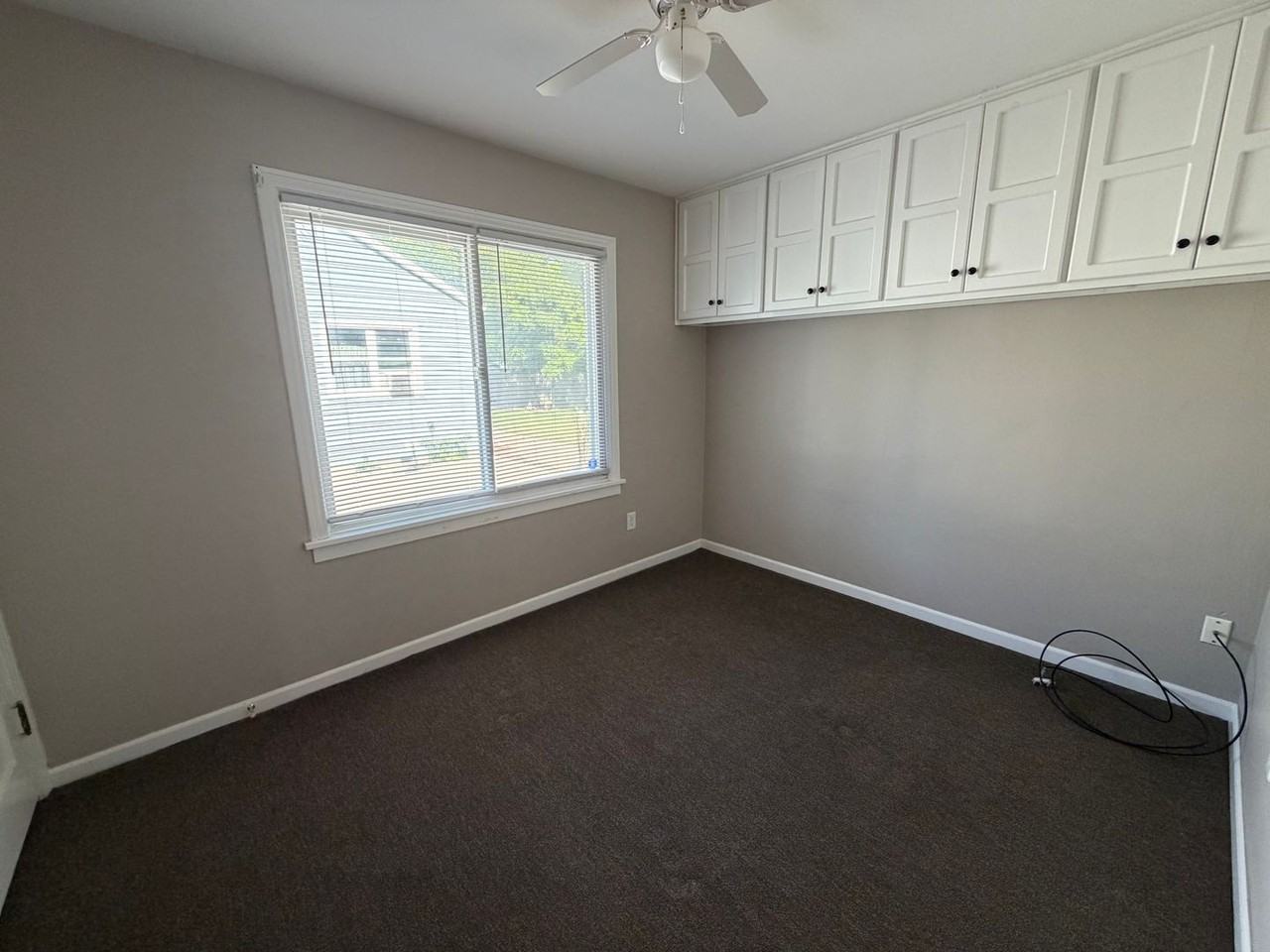 310 Pasadena Blvd - Photo 7 of 11