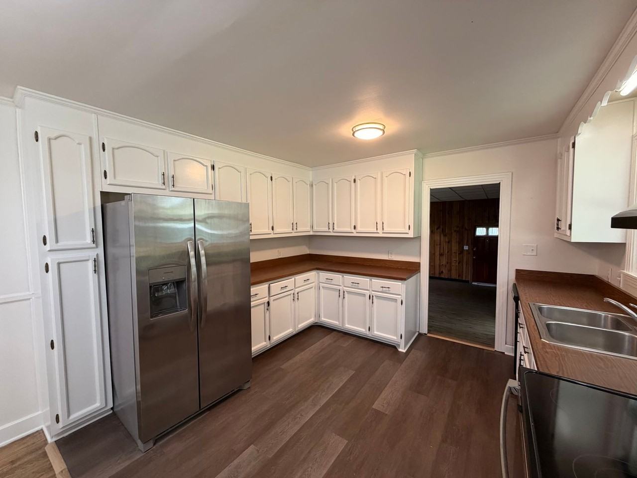 4953 Stillwood Dr - Photo 6 of 20