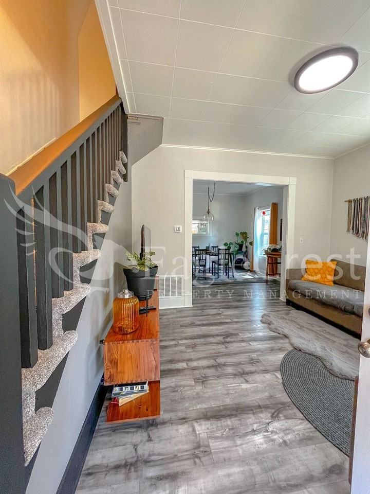 307 S Roosevelt St - Photo 3 of 27
