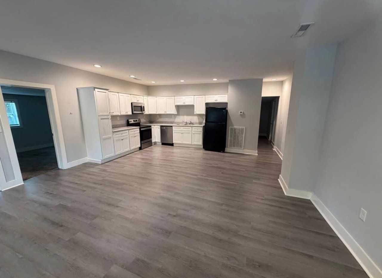 2306 Richardsville Rd - Photo 3 of 10